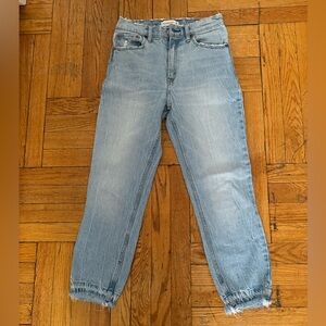Abercrombie High Rise Mom Jean size 2 short